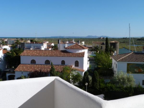 2 Beds, 2 Baths Apartment With Great Views and Pool